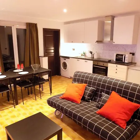 Maison Roosevelt - Airport - Ideal Families * Шарлеруа