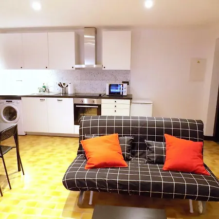 Apartment Maison Roosevelt - Airport - Ideal Families Charleroi